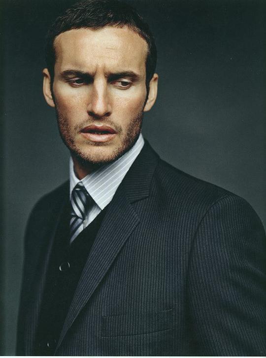 安吉尔·伯纳尼 Angel Bonanni照片