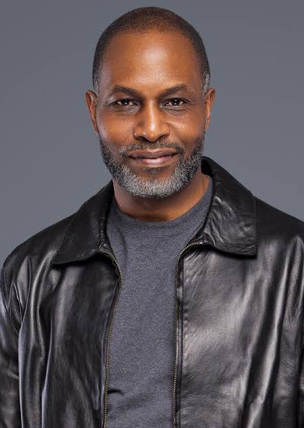 凯文·克雷格·韦斯特 Kevin Craig West照片