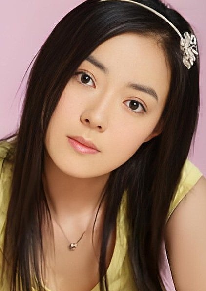 杨若莹 Ruoying Yang照片