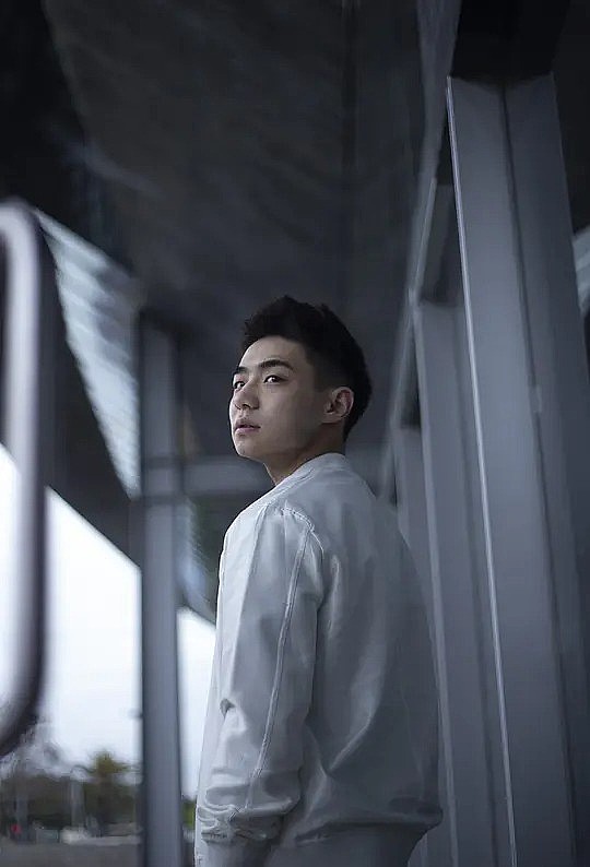 贝逸宁 Yining Bei照片