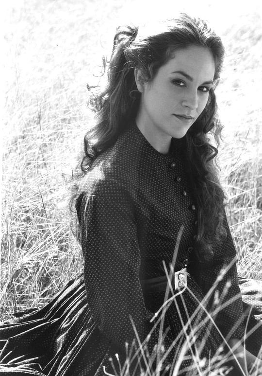 安娜贝丝·吉什 Annabeth Gish照片