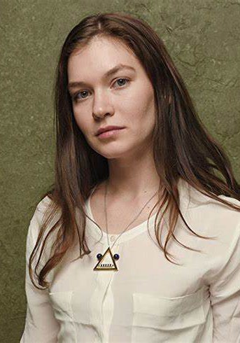 汉娜·格罗斯 Hannah Gross照片