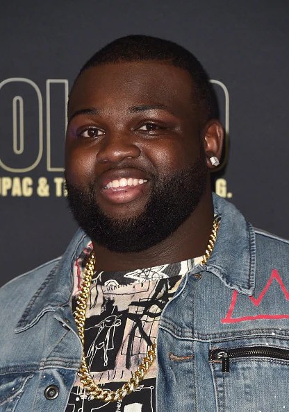 维伊·琼斯 Wavyy Jonez照片