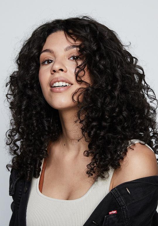 凯拉·坦塔 Kyra Tantao照片