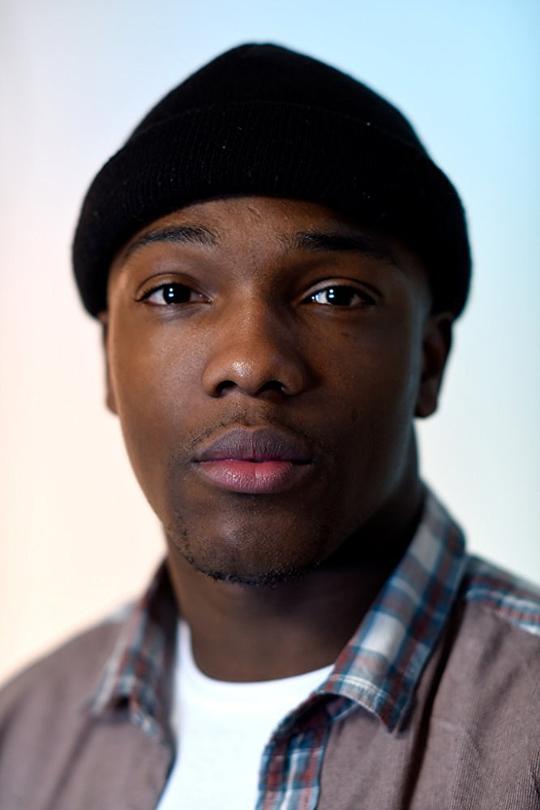 托辛·科尔 Tosin Cole照片