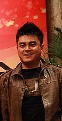 边辉 Hui Bian照片