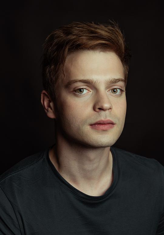 菲利普·芬克尔斯坦 Filip Finkelstejn照片