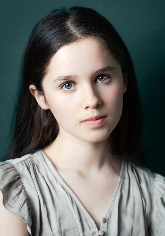 乔治娅·艾肯 Georgia Acken照片