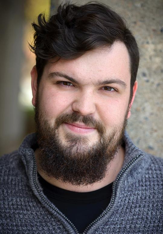 德雷克·约翰斯 Derek Johns照片