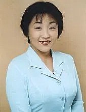 梅田贵公美 Umeda Kikumi照片