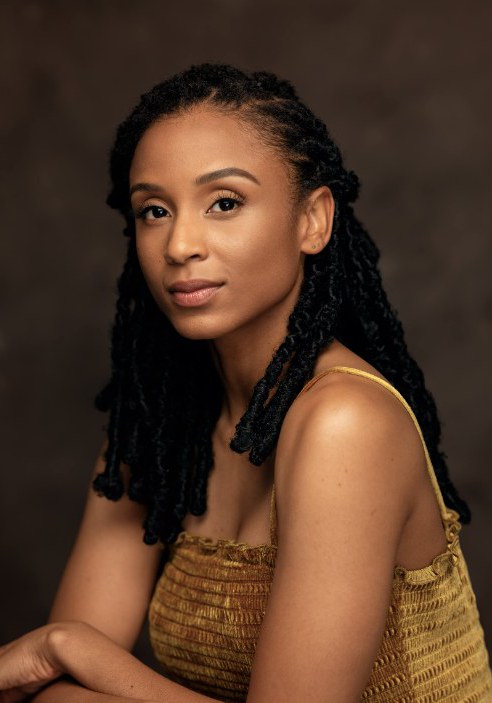 谢恩·玛姆帕米尔 Shein Mompremier照片