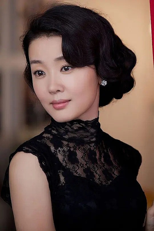 贾雨萌 Yumeng Jia照片