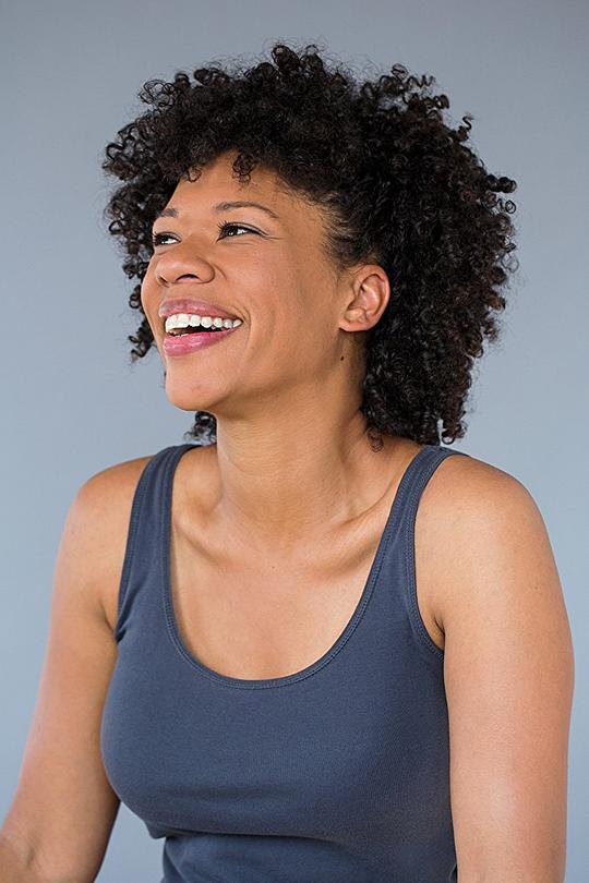 艾安娜·伯克希尔 Ayanna Berkshire照片