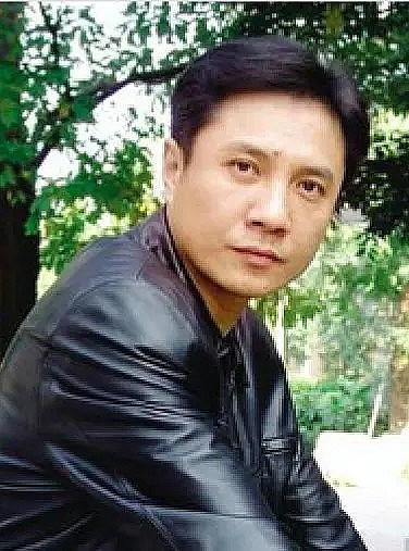 张页石 Yeshi Zhang照片