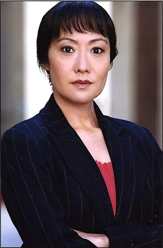 琼·安吉拉 June Angela照片