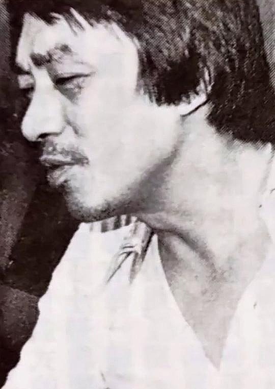 李勋男照片