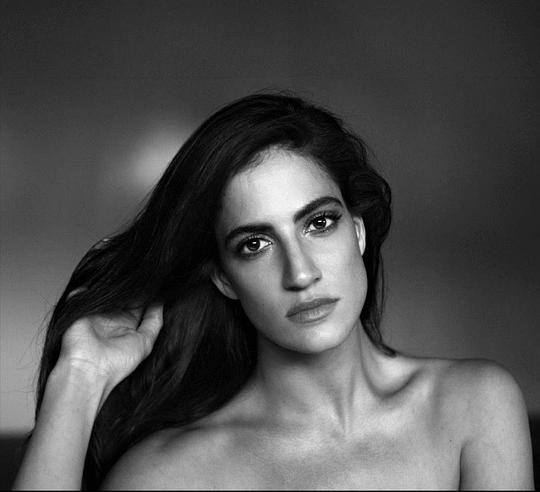 罗纳-李·西蒙 Rona-Lee Shim'on照片