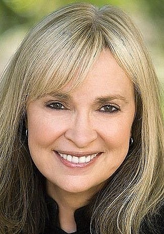 布兰达·汉普顿 Brenda Hampton照片