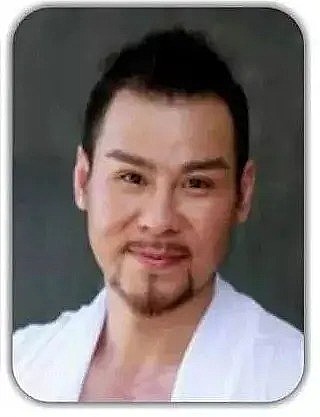 周仲 Zhong Zhou照片