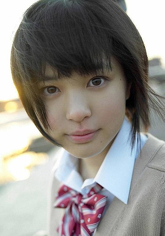 荒井萌 Moe Arai照片