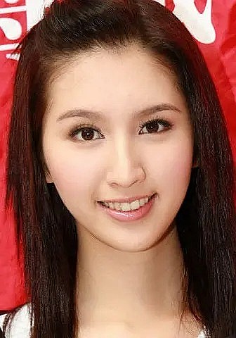 何傲儿 Lily Ho照片