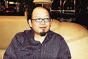 龙一 Yi Long照片