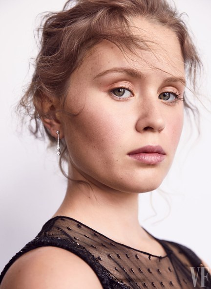 伊莱扎·斯坎伦 Eliza Scanlen照片