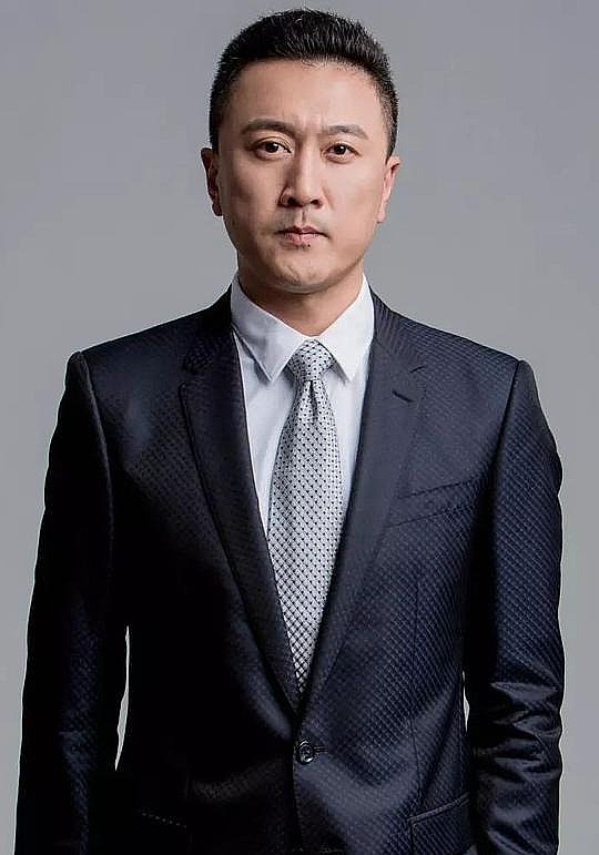 鞠月斌 Yuebin Ju照片