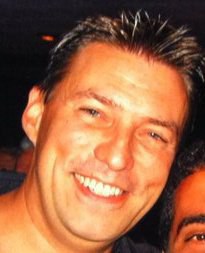 罗伯特·约翰·加拉格尔 Robert John Gallagher照片