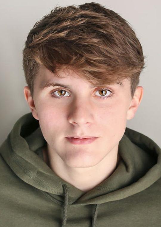 威尔·多伊斯纳 Wil Deusner照片