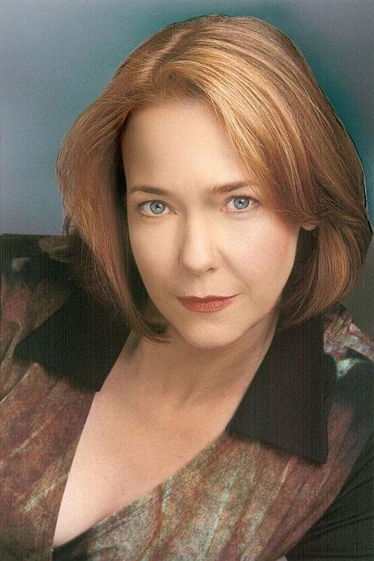 哈里特·桑塞姆·哈里斯 Harriet Sansom Harris照片