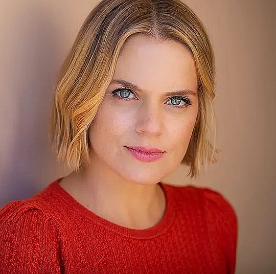 Amy Spanger照片