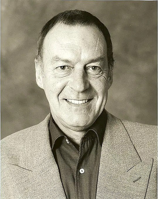 布鲁斯·高尔斯 Bruce Gowers照片