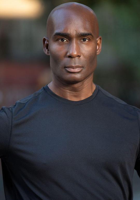 米夏莎·阿姆斯特朗 Michasha Armstrong照片