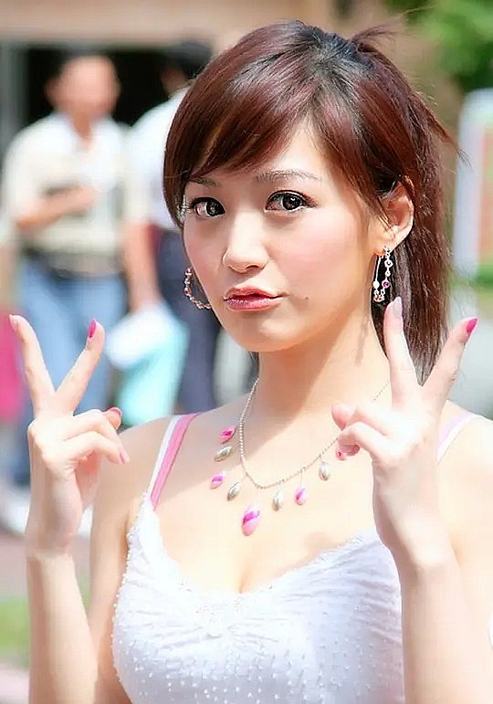 王怡仁 Jocelyn Wang照片