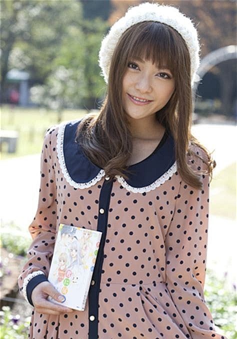 椎名轻穗 Karuho Shiina照片