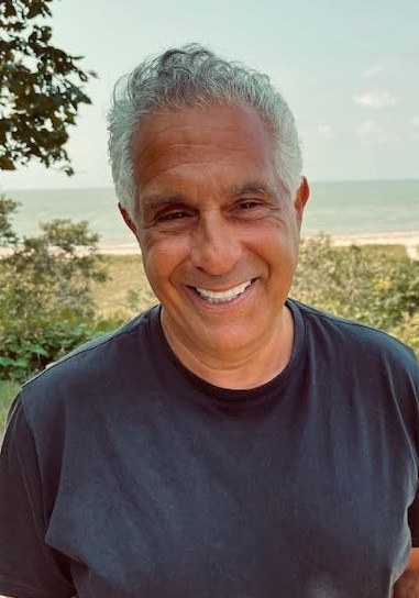 托尼·斯皮里达基斯 Tony Spiridakis照片