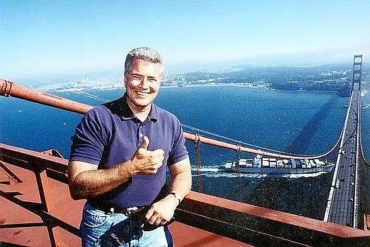 休尔·豪瑟 Huell Howser照片