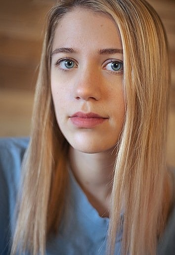 克莱尔·玛格丽特·克里特 Claire Margaret Corlett照片