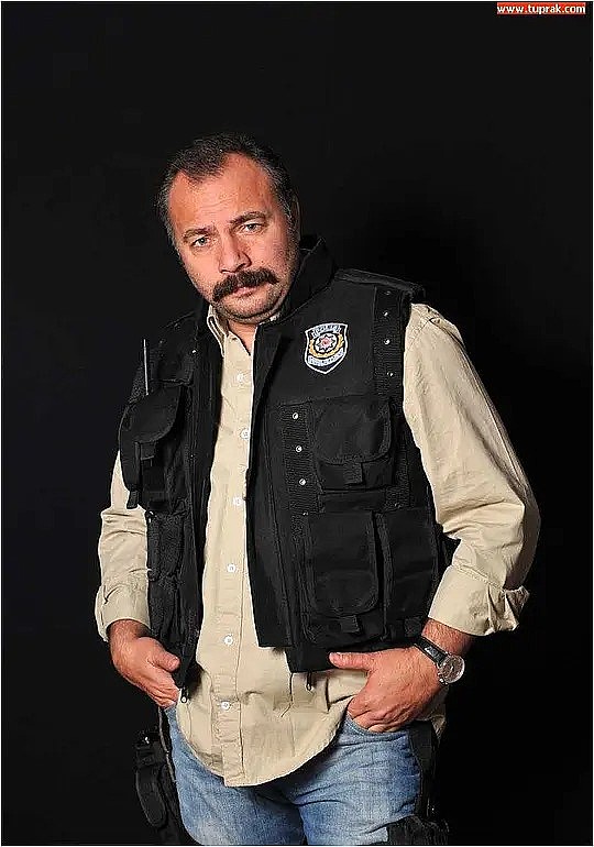 奥克塔伊·卡伊纳尔贾 Oktay Kaynarca照片