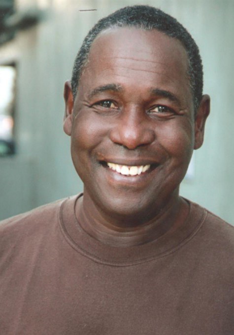 小欧内斯特·哈登 Ernest Harden Jr.照片