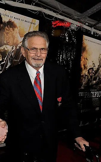 查克·塔图姆 Chuck Tatum照片