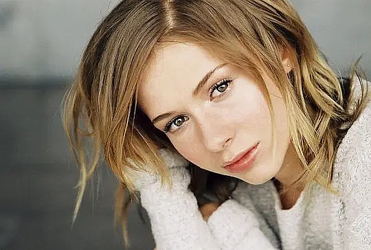 劳拉·格林伍德 Laura Greenwood照片