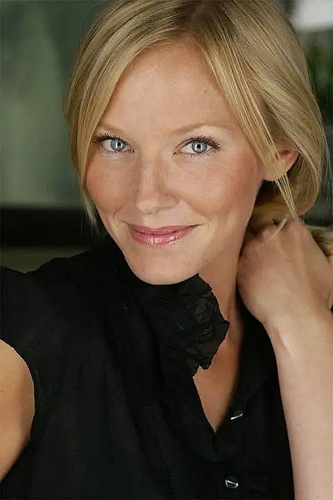 凯莉·吉蒂什 Kelli Giddish照片