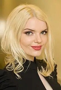 肖奥纳·斯米特-麦克费 Sianoa Smit-McPhee照片