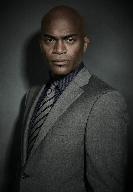 安德鲁·斯图尔特-琼斯 Andrew Stewart-Jones照片