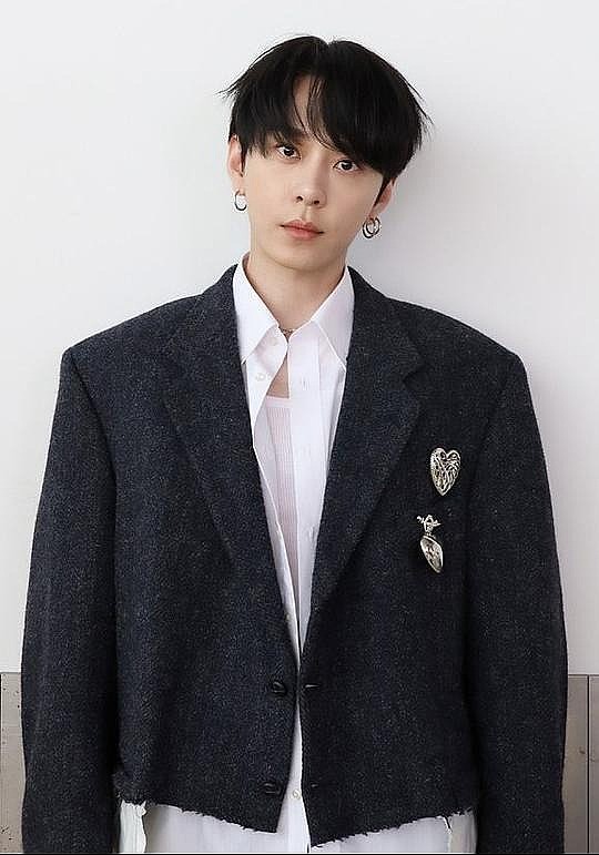 龙俊亨 Joon-hyung Yong照片
