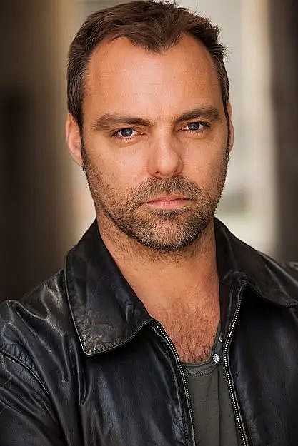 马修·霍姆斯 Matthew Holmes照片
