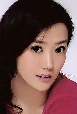 何亚男 Yanan He照片
