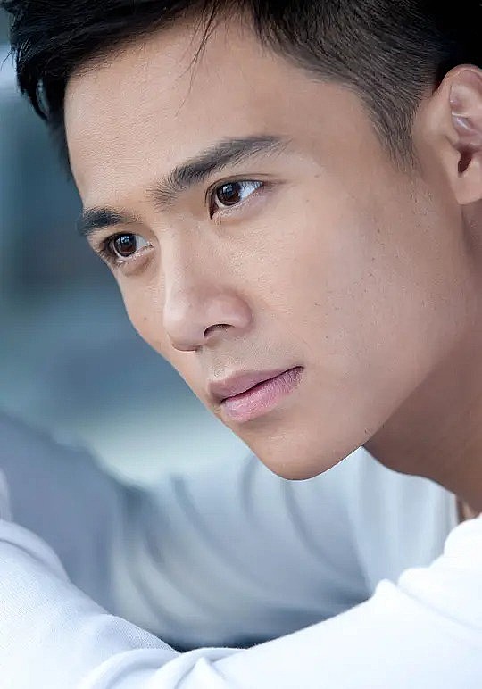 刘岳 Yue Liu照片